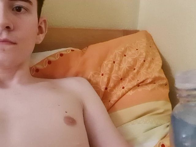 I Am Jerking and Cumming with My Face Insight! I Hope You Do Like Me Guys! (Prettyboi2000x)