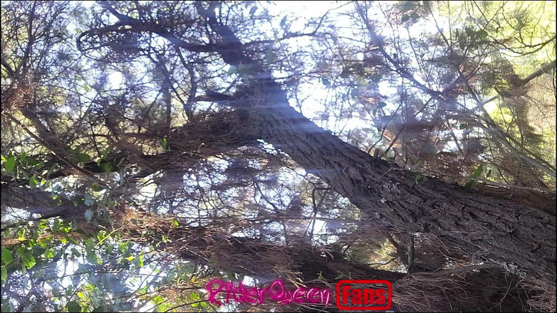 Riderqueen BBW Step Mom Latina Ebony: Riderqueen Alone, Outdoors, Videos for My Fans.