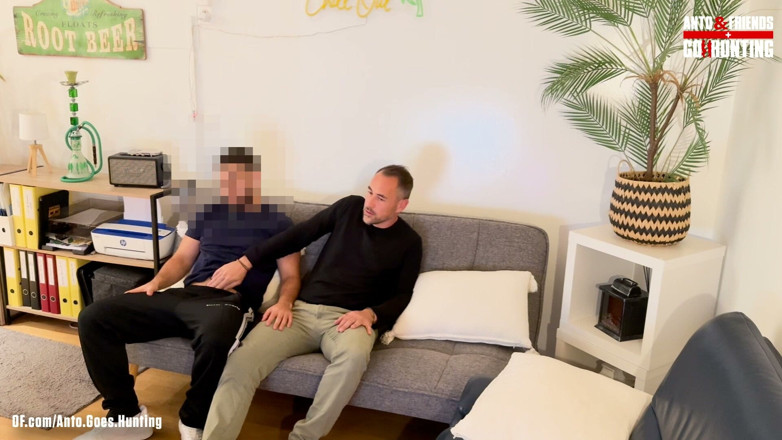 AntoGoesHunting: O prietenă turcoaică heterosexuală ejaculează în gura tipilor germani căsătoriți după...