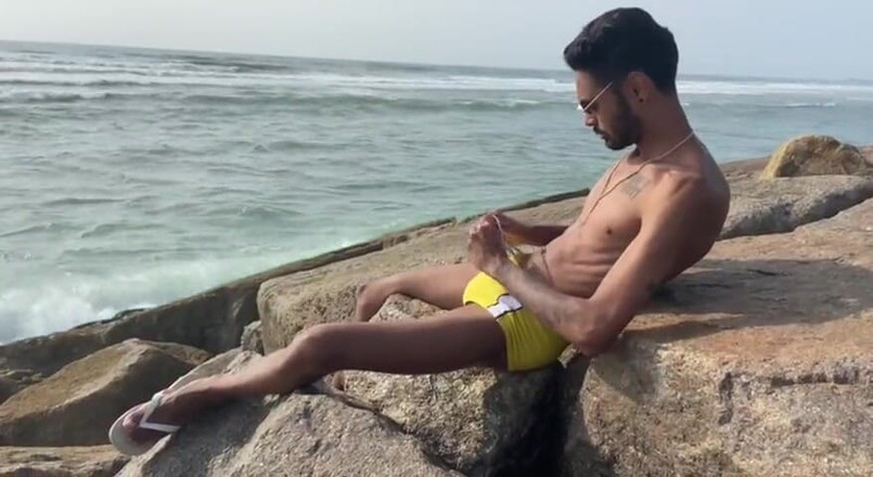 arabeputo: Magrelo Do Pau Grande Punheta на пляже