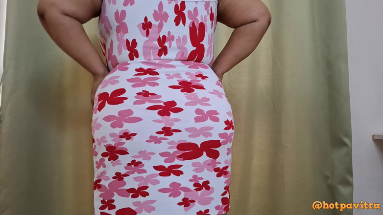 Hot Pavitra: Pojďte Nakouknout Do Mých Šatů a Užívejte Si