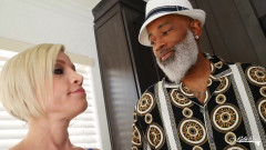 Kyla Keys: Königin der Lounge Episode 1