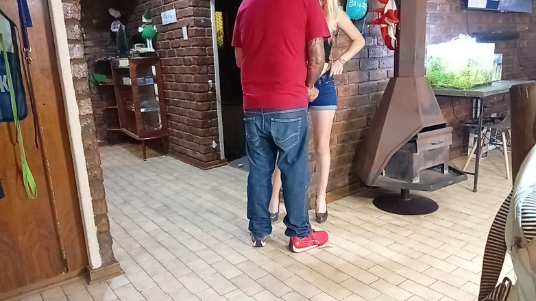 18blondteen: Peguei Meu Marido Traindo Com Uma Prostituta Barata