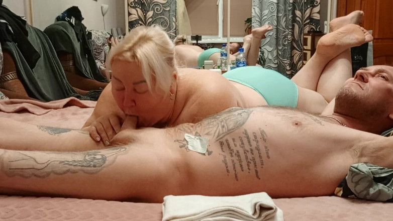 Zona901: Vizinha ordenha pau com a boca e engole porra antes...