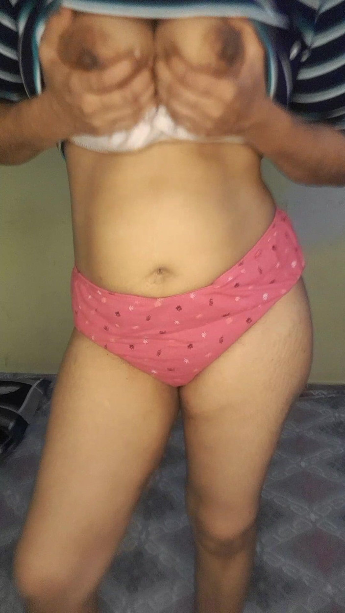 zarahkhan: ベンガルのイスラム教徒の女の子はペニスを望んでいます