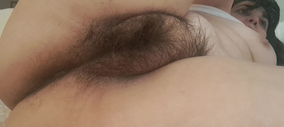 Mommy big hairy pussy: Hraje si s zralé, chlupaté a nadržené kundičky