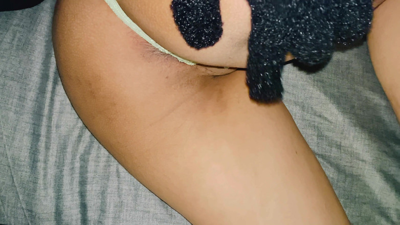 Asian Holes: 在与女孩约会之前与继母发生性关系