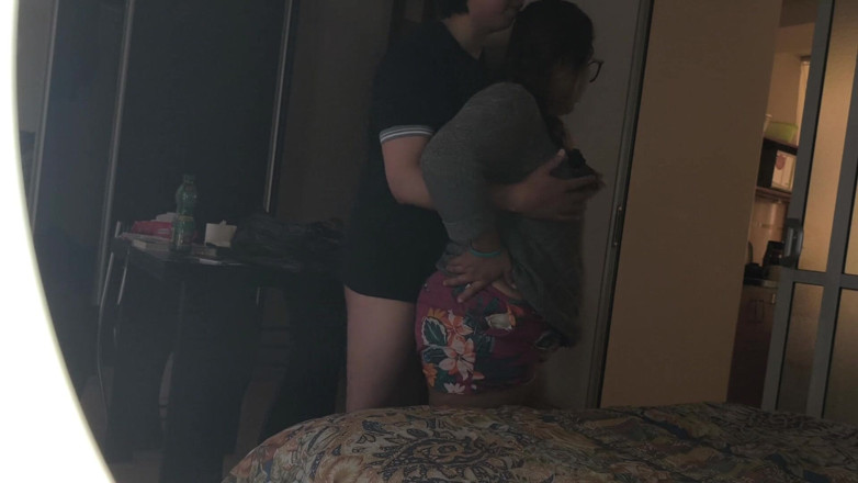 Moo DBOXXX: 나와 애널 섹스하기로 동의한 싱글 새엄마, 그녀의 항문 냄새 나는 동시에 그것은 매우 풍부하다