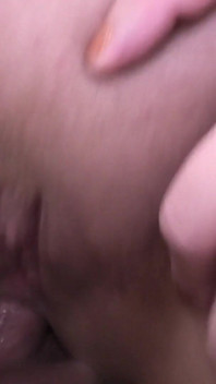 Analer creampie für versaute hausfrau