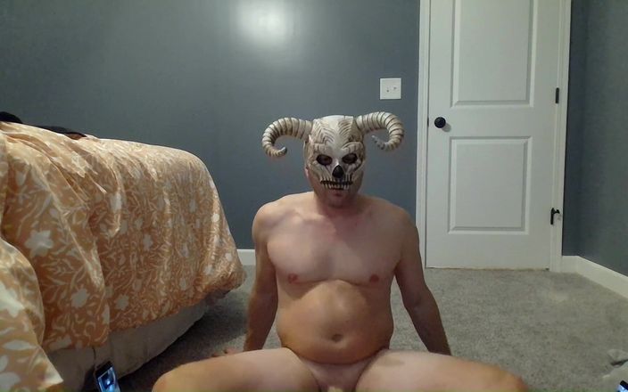 Bald Daddy: Calvo papi hombre musculoso heterosexual hace juego anal con juguetes