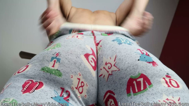 Long Toe Sally Big Buns: Big Phat Dairy Ass Jiggle
