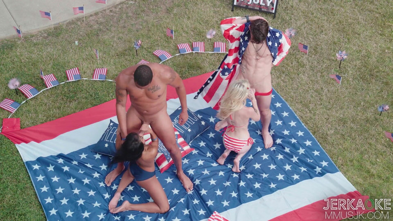 Jerkaoke: Jerkaoke - bahagia 4 Julai! Aliya Brynn, Kate Bloom dan Ember Snow