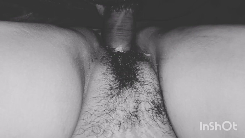 Sexual kajal: Tôi cúi xuống chị dâu của hàng xóm và lấy...