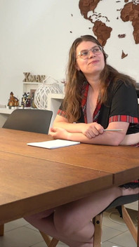 Stygg student straffas analt och fylld med sperma!