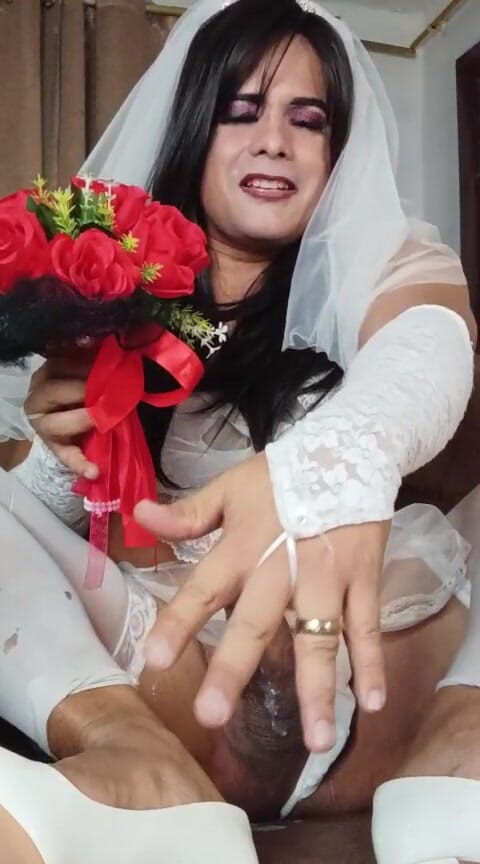 TSquennAna: Cô dâu chạy trốn