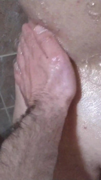 Big ass and big boobs in the bathroom washes with my girlfriend, she likes it very much