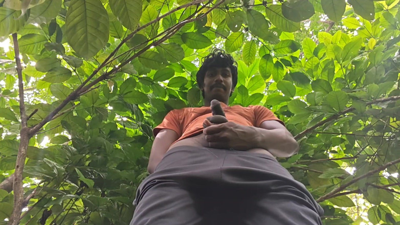 Charmer1999: Outdoor Jerking and Balls Play