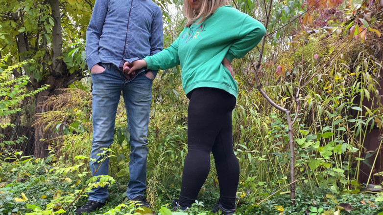 OurFetishLife: Děvka milf macecha vždy ví, jak udělat jejího nevlastního syna,...