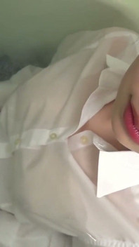 ไม่ได้แก้ผ้าแล้วปัญหาคืออะไร? - อาบน้ําผู้หญิงซีทรูแช่ - cut2