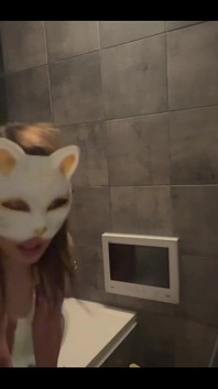 Sexe dans le bain d’un love hôtel, je suis allé avec mon mari