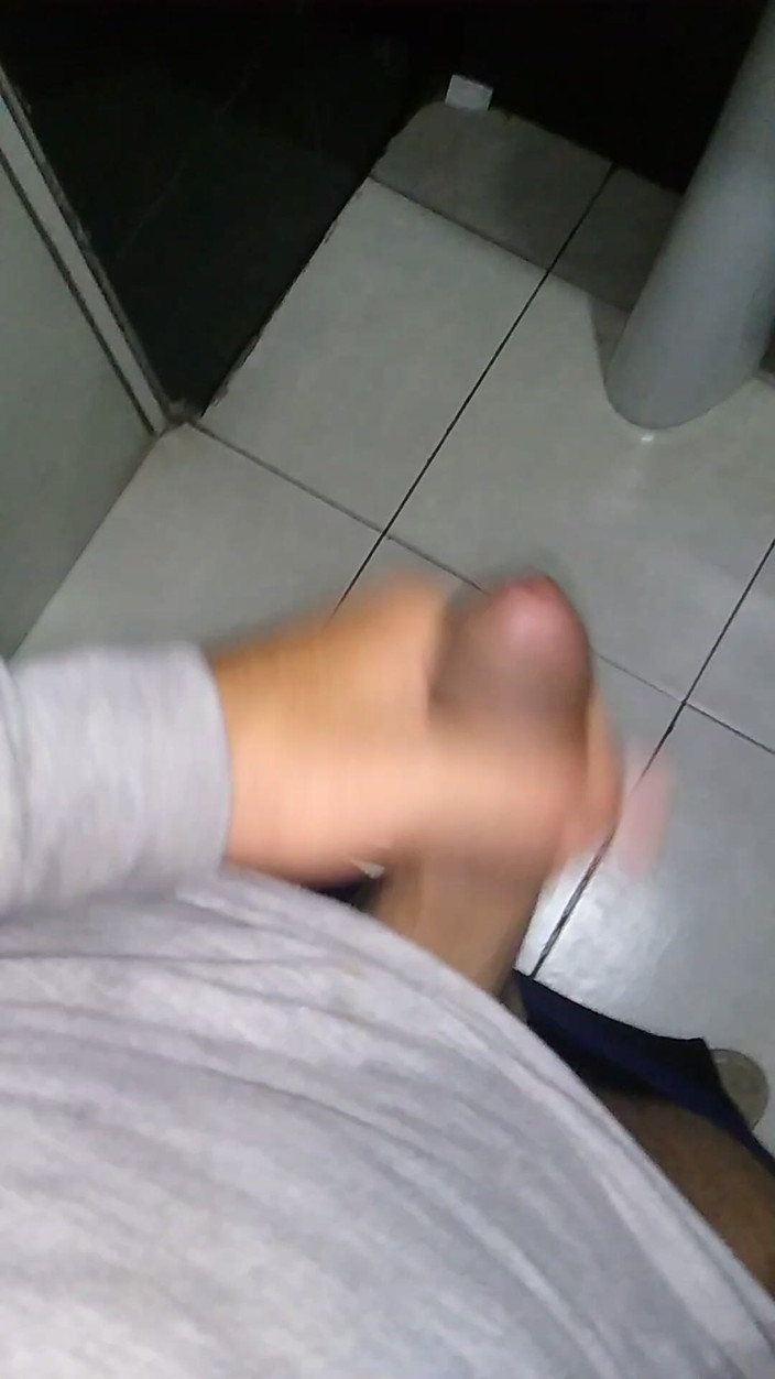 AlexAlejandro13: Já v koupelnách