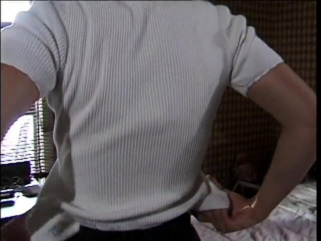 Pound Me Outside: La teenager fa sesso bollente su una sedia all'aperto