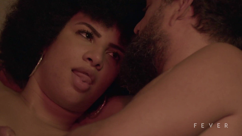 Fever Films: Brezilyalı porno yıldızlarıyla yıl sonu grup seks partisi