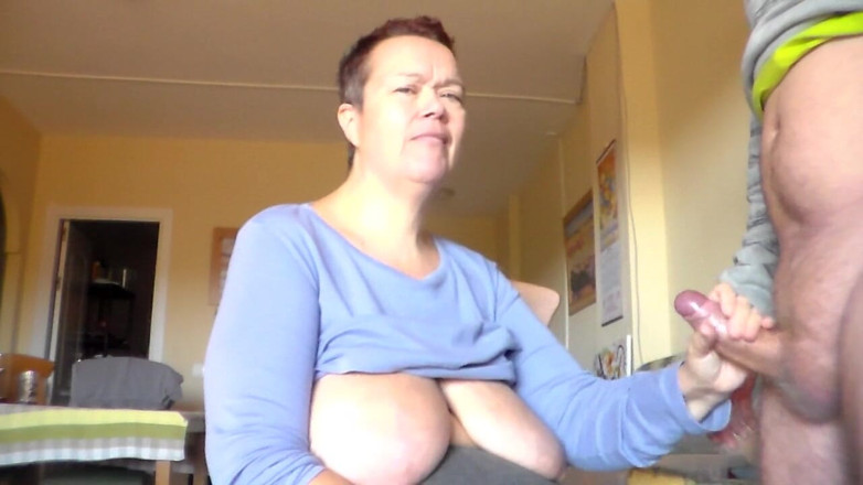 Sex hub couple: John is fucking Jen's mouth with his hard cock