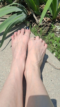 Bright Bulging Veins Fit for a Vampire
