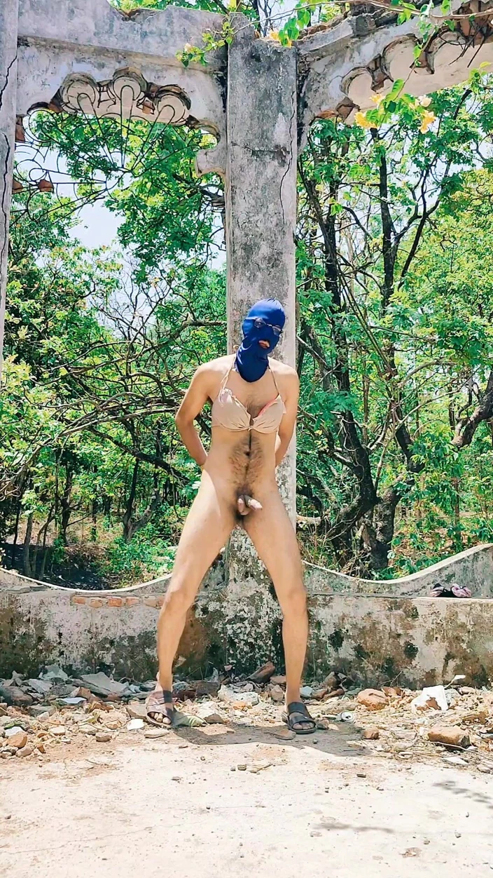 Nude Mask Men Cumshot