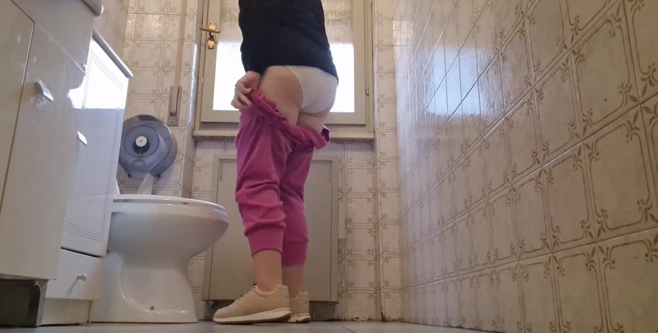 Real Farts in Fancy Restaurant Bathroom 4K (Nicoletta Fetish) Real Farts in Fancy Restaurant Bathroom 4K (Nicoletta Fetish)
