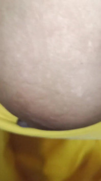 Jilat hot pakai kain sperma warna kuning