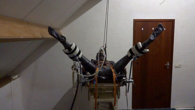 NL Milking: 婦人科椅子での搾乳