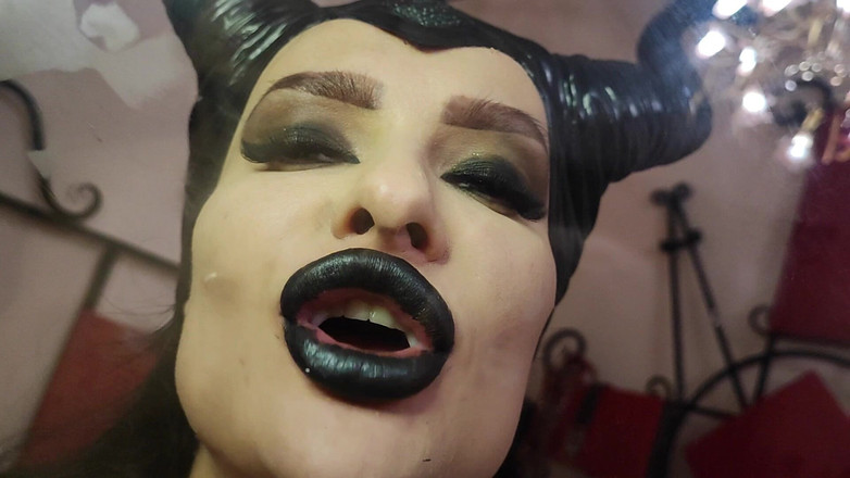 Princess18_: Concupiscível succubus mesmeriza você