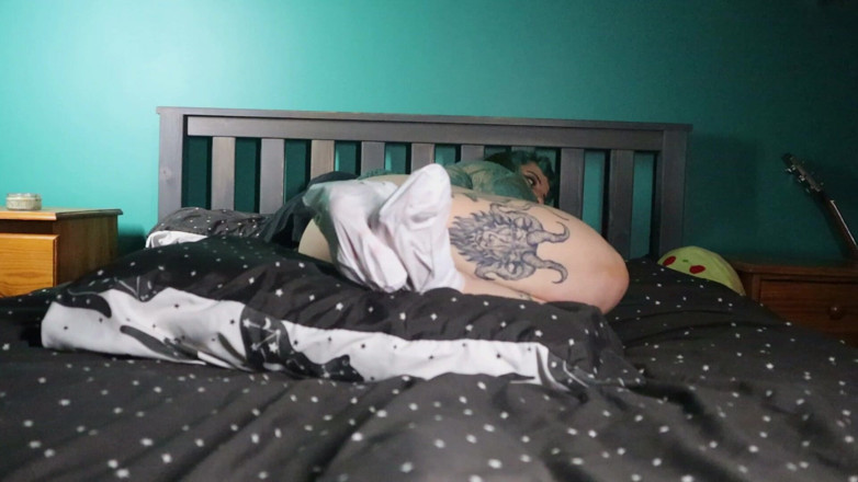 Goddess Kinx: 20 Min Foot Ignore: Masked Denial Tease