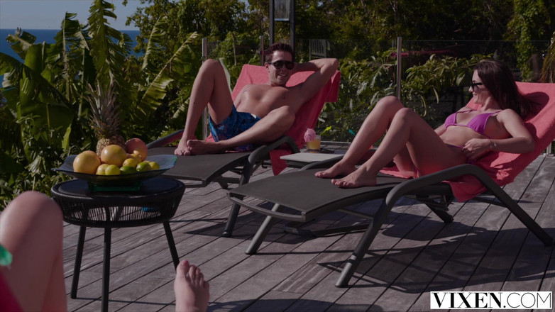 Vixen: Vixen, вона змусила справи йти своїм шляхом