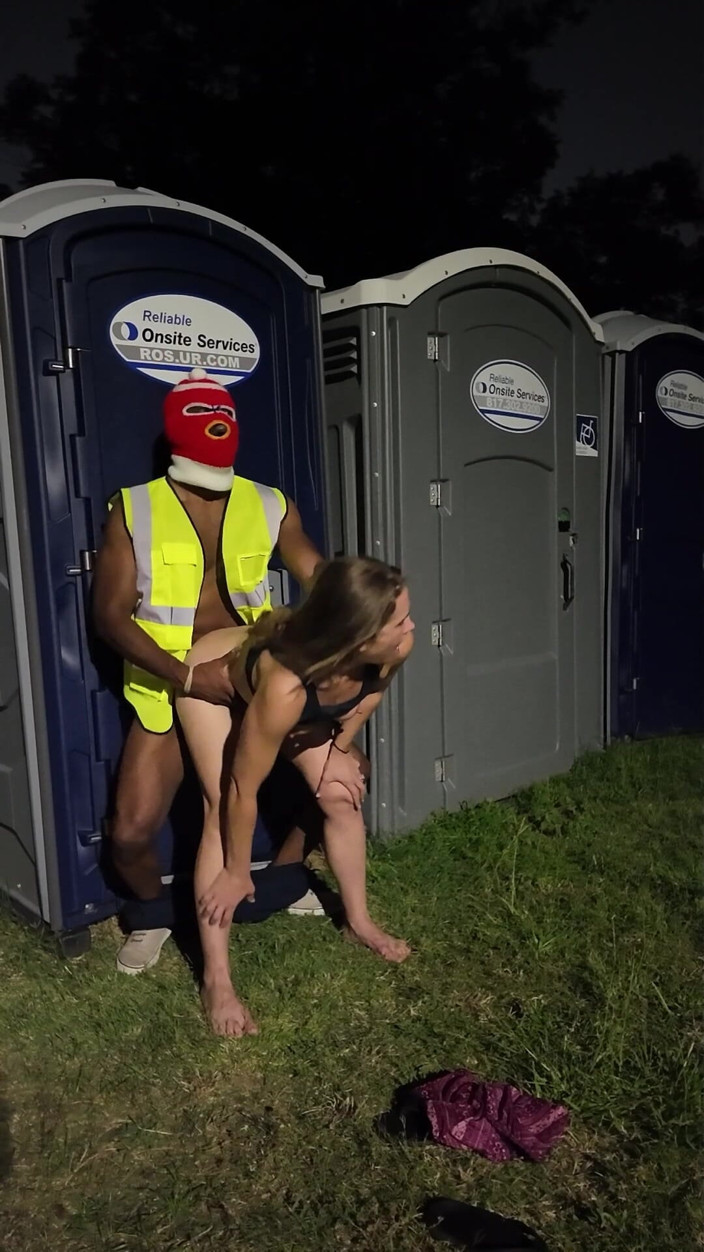 Jackrackemxxx: 建筑工地口交和性交