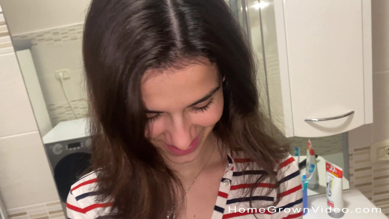 Homegrown Video: Spooge All Over Her Pussy