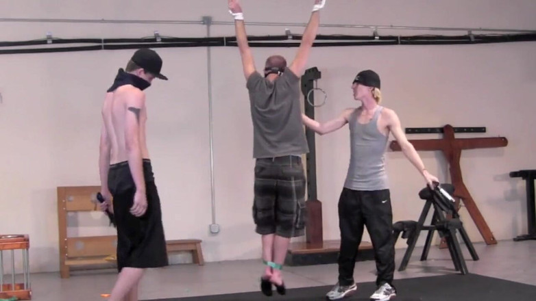 Dream Boy Bondage: Спермоприемницы - Глава 1