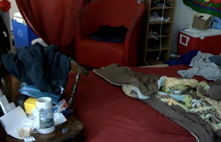 Caressonnous: Entspann dich nackt