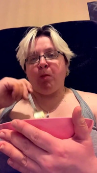 Bbwbootyful fan request eating spaghetti