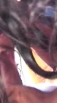 Preste atenção a esse piercing porque torna o dia dela mil vezes melhor