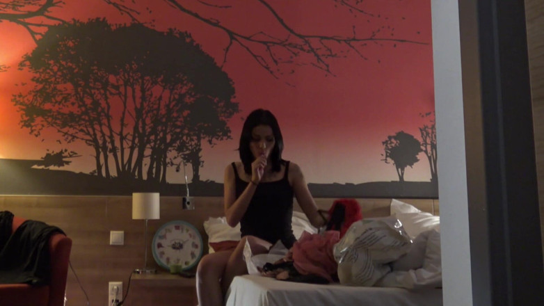 Ignoring Handjobs: Hot Brunette Babe Clara Meeting and Short Interview Casting Style