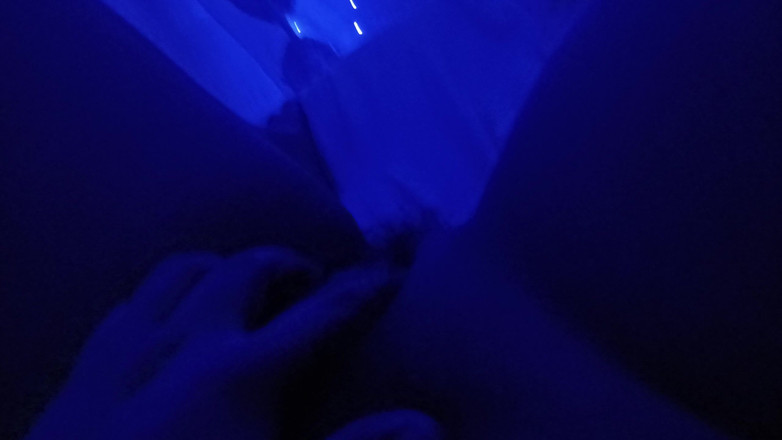 Ray Rayyy: La mia figa pelosa è così bagnata