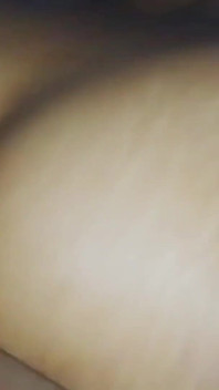 La demi-sœur de Bodime m’a dit de baiser le sexe anal lentement