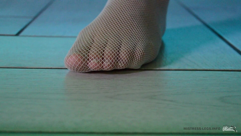 Mistress Legs: 백인 스타킹 밑창 페티쉬 클로즈업