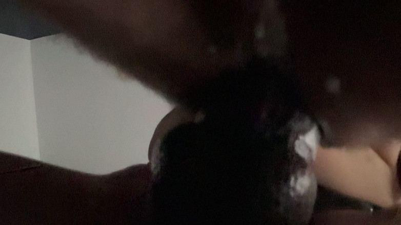 Lovepussyofmygirl: Perjalanan bisnis, hotel, aku dan suamiku yang sederhana, dan mainan...