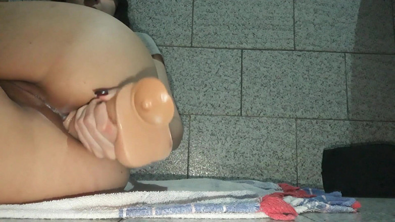 Little Ant2: Tvrdé dvojité šukání. Stříkám 10krát