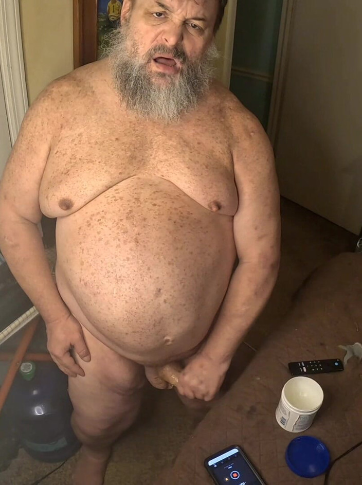 GeneWadexxx: Grote kerel slaapt na het werk