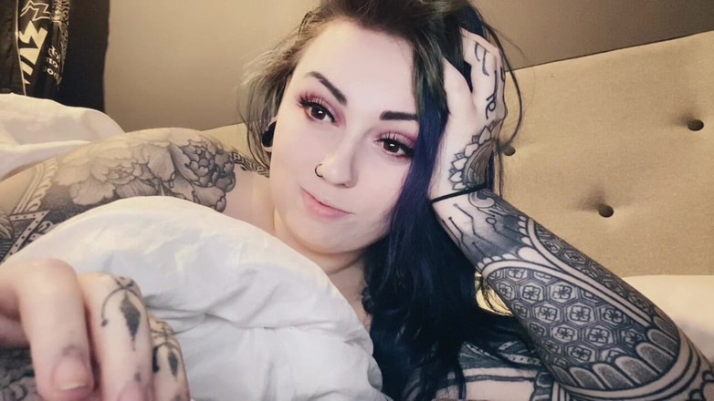 Miss Valentina: Mesageria unui alt tip ignorare